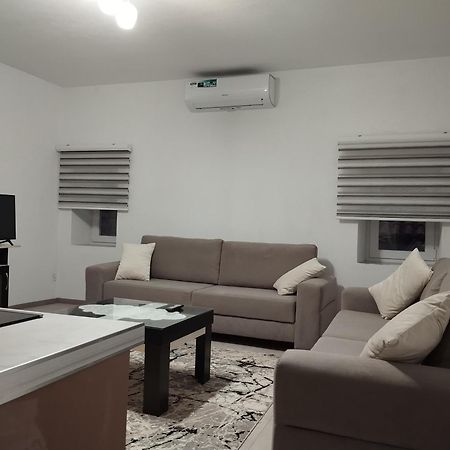 Erteo Guest House Pogradec Exteriér fotografie